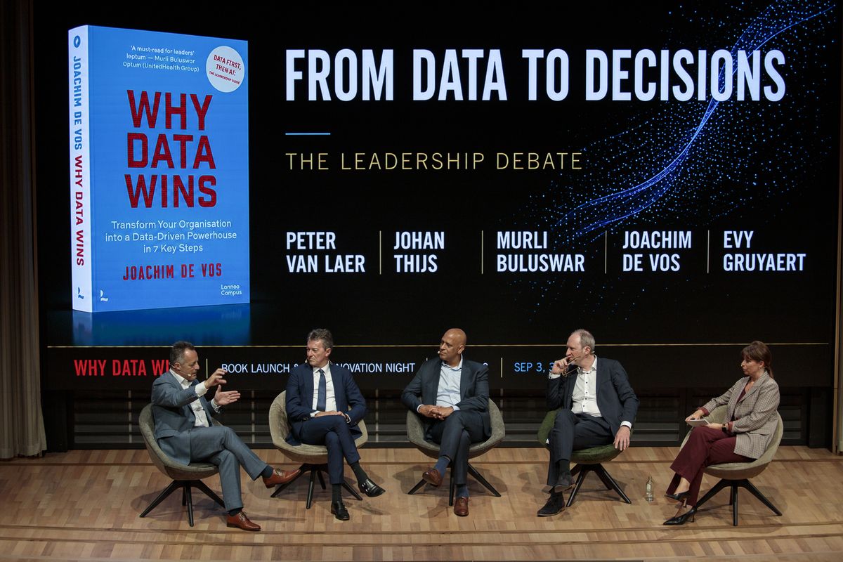 Het leiderschapsdebat From Data to Decisions tijdens de lancering van Why Data Wins